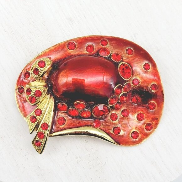 Red Hat Brooch Pendant Red Rhinestones Gold Tone Enameled Fun Feminine VGC - Picture 2 of 3